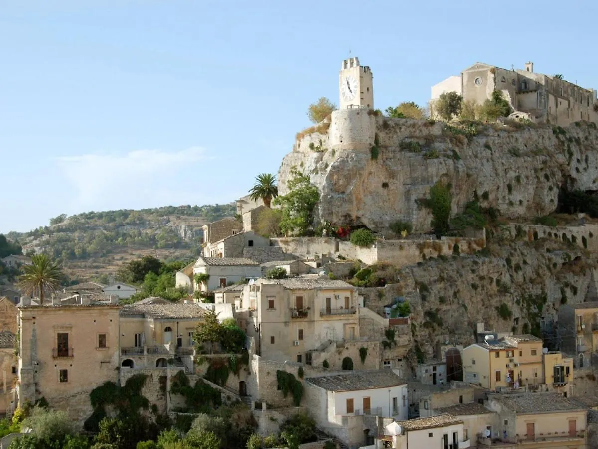 Apartment Romeo By Interhome Modica Italien